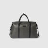 Duffle Bag mit Allover-Label-Muster Modell
